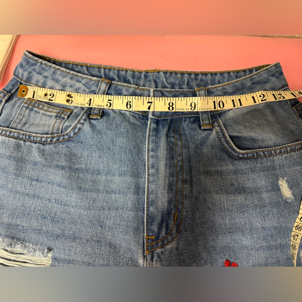 LAST ONE 🔥 Distressed Embroidered High Waist Mom Ankle Jeans Blue - Picture 8 of 9